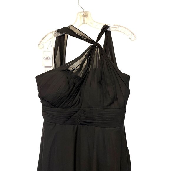 Elegant Flowy Black Asymmetrical-Shoulder Evening Gown With Pleated Bodice - Picture 2 of 5